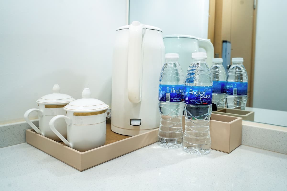 Memory foam beds, in-room safe, individually furnished