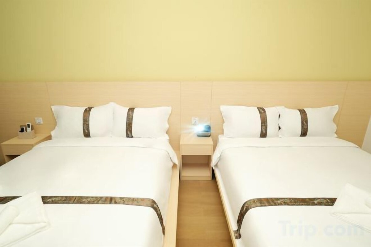 Lit avec matelas en mousse à mémoire, coffre-fort