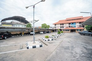 Free self parking