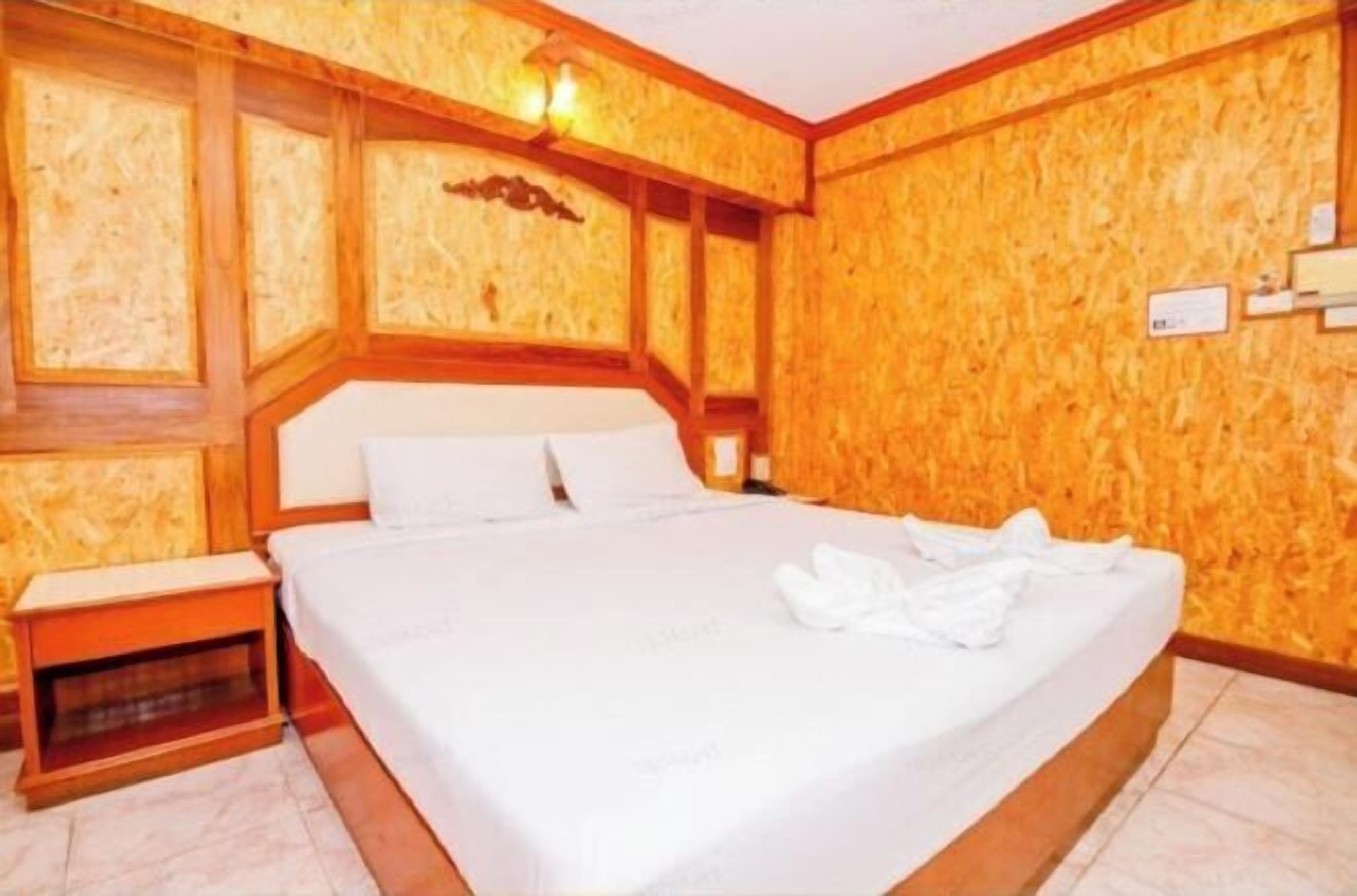 Bureau, Wi-Fi gratuit, draps fournis