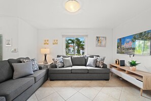 House (3 Bedrooms) | Property amenity - Washington 49-q (Noord)