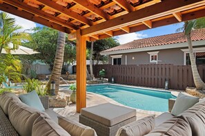 House (3 Bedrooms) | Property amenity