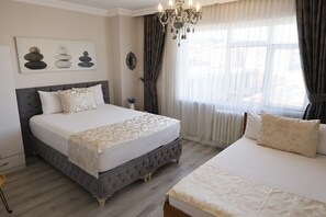 Family Room | Premium bedding, free WiFi, bed sheets - Samsun Charme Hotel (Samsun)