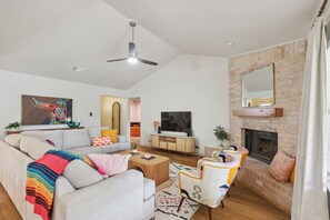 Living area - Newly Remodeled, Whimsical Retreat -  Viking Hot Tub, Ultimate Game Room, Massage Chair, BBQ (Round Rock)