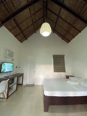 1 quarto, cofres nos quartos, escrivaninha