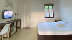 1 bedroom, in-room safe, desk, laptop workspace