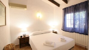 3 bedrooms, iron/ironing board, free WiFi, bed sheets - Beautiful villa in quiet area Marquesa JJ 6P (Denia)