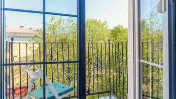 Comfort Apartment, Balcony, City View | Balcony