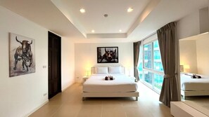 2 bedrooms, iron/ironing board, Internet, bed sheets