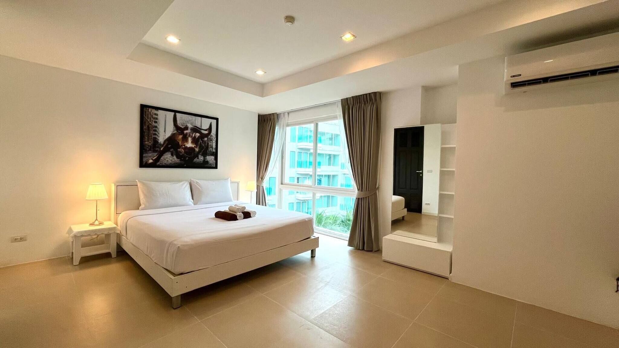 2 bedrooms, iron/ironing board, Internet, bed sheets