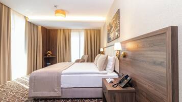 Chambre Luxe | Literie de qualité supérieure, minibar, coffres-forts dans les chambres