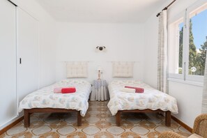 3 bedrooms - Casa Fiol - House In Cala D'or. Free Wifi (Cala D'or, Illes Balears)