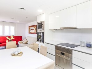 Fridge, microwave, oven, dishwasher - El velero by Interhome (Cambrils)