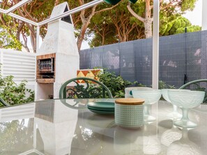 Outdoor dining - Vacation home Aries by Interhome (Cambrils)