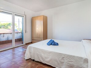 5 bedrooms, iron/ironing board, WiFi - Santa Marta III by Interhome (L'Ametlla de Mar)