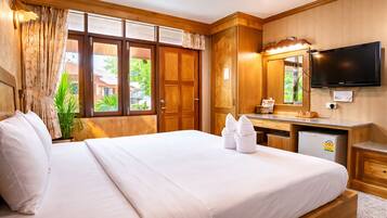 Desk, bed sheets