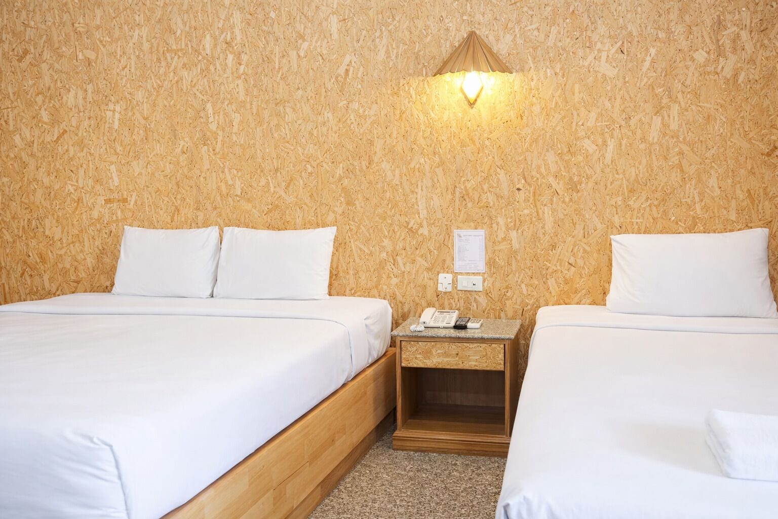 Family Triple Room | Desk, bed sheets