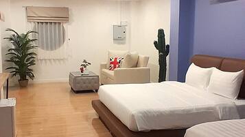 Estudio familiar, balcón | Escritorio, espacio para trabajar con un portátil, wifi gratis