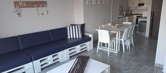 Stunning 3 Bedroom Apartment in Scottburg.Sea View.Overlooking Golf Course