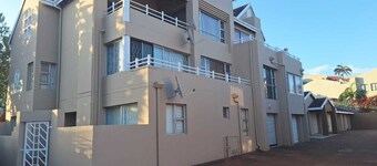 Stunning 3 Bedroom Apartment in Scottburg.Sea View.Overlooking Golf Course