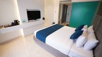 Deluxe Double Room, Balcony, City View | Free WiFi