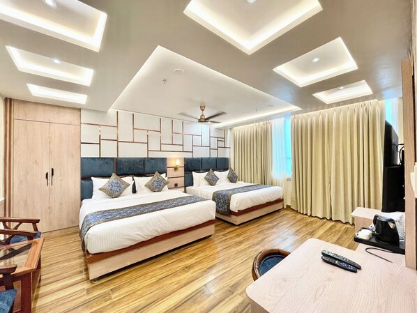 Skrivbord, arbetsyta för laptop, ljudisolering och gratis wi-fi