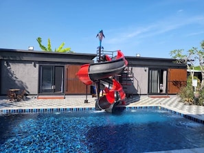 Front of property - Intouch Poolvilla (Cha-am)