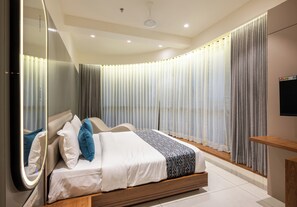 Superior Room | Hypo-allergenic bedding, desk, free WiFi, bed sheets