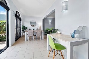 Dining - Privately Managed 1 Bedroom Apartment in Mango Resort Palm Cove (Palm Cove)