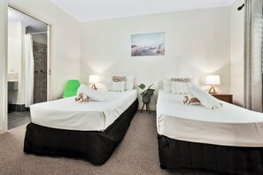 1 室のベッドルーム、アイロン / アイロン台、WiFi (無料)、ベッドシーツ