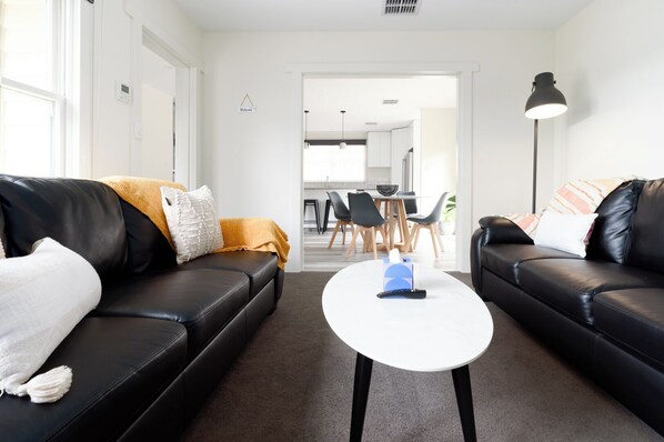 تلفزيون ذكي