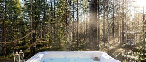 Baignoire à remous extérieure