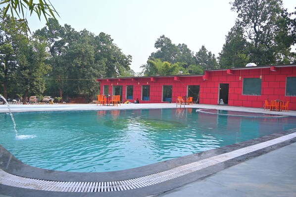 Front of property - Bandhavgarh Tiger Resort (Manpur)
