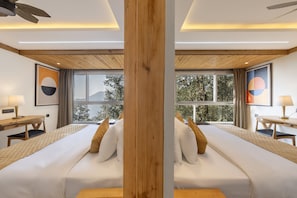 Quarto família, 2 quartos, quartos conectados, vista para o vale | 1 quarto, quartos à prova de som, camas extras/dobráveis (sobretaxa)