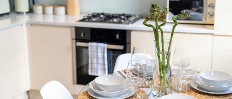 Apartment | Private kitchen | Fridge, microwave, oven, stovetop