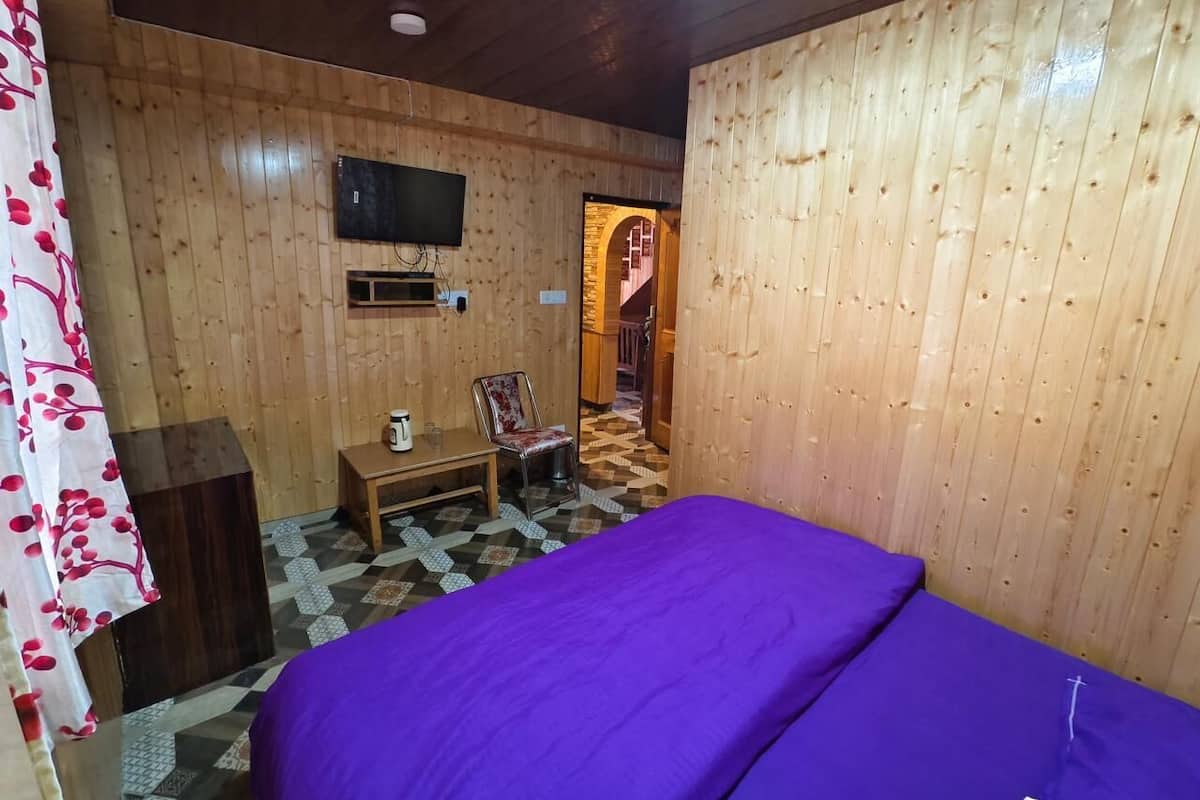 Chambre Classique, vue colline
