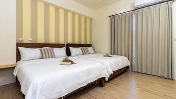 Comfort Quadruple Room, Balcony | Free WiFi