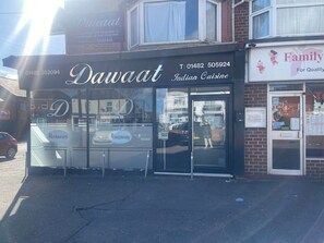 Exterior - Charming 1-bedroom apartment in lovely Anlaby with WiFi (Anlaby)