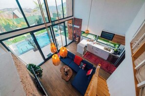 2 chambres, espace de travail pour ordinateurs portables