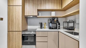 Standard Apartment, 1 Bedroom, Balcony | Private kitchen | Espresso maker, coffee/tea maker, electric kettle