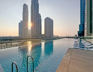 Outdoor pool - bnbme | Urban Oasis by Missoni | 1 BDR (Dubai)