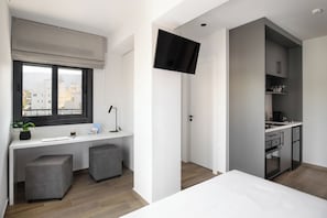 Studio, Terrace | In-room safe, blackout drapes, free WiFi, bed sheets - Fits Living (Kaisariani)