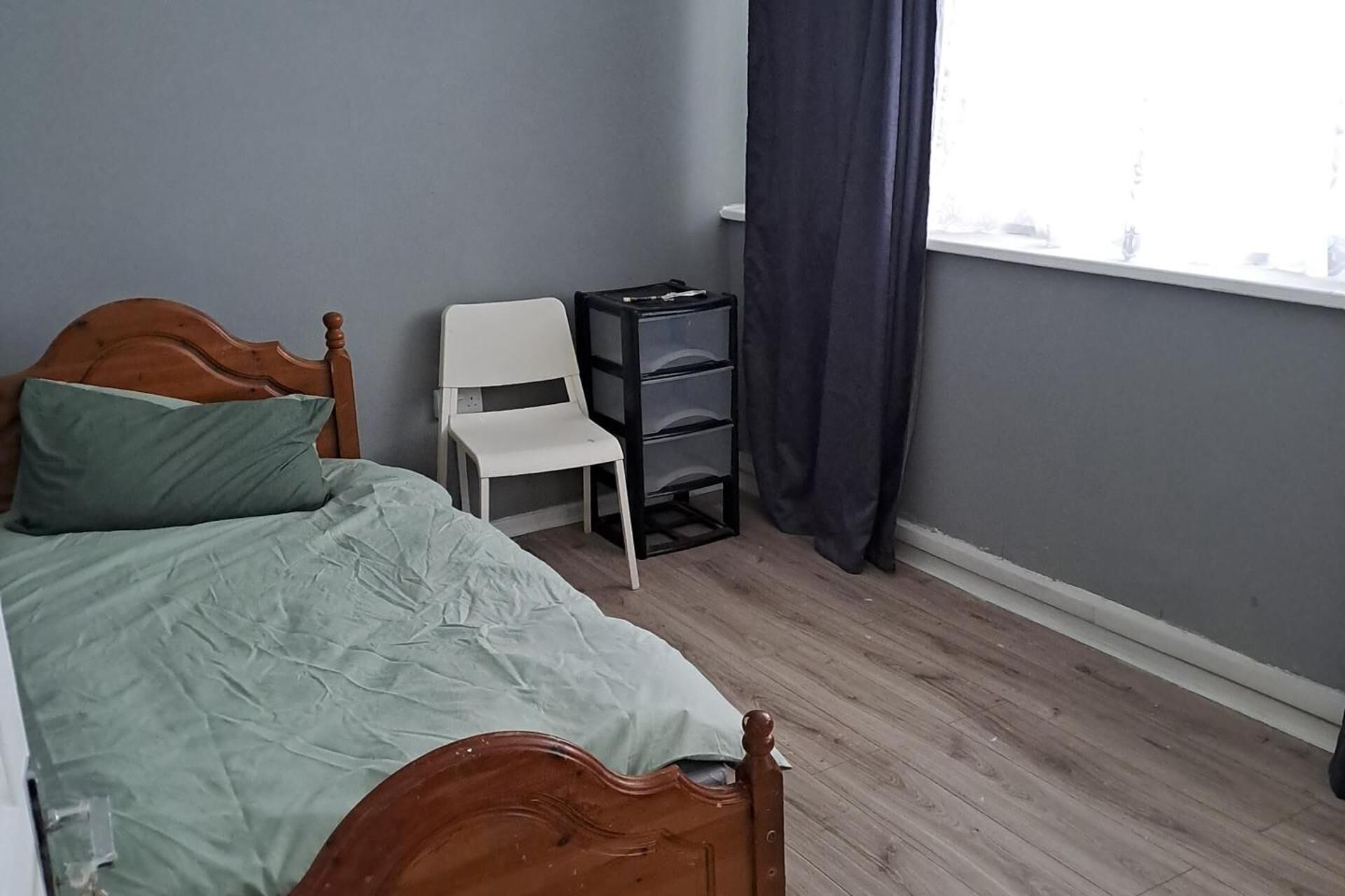 2 bedrooms