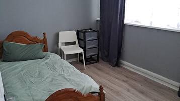 2 bedrooms