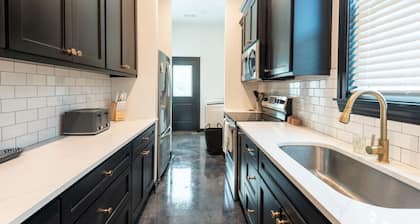 Pettaway LR Bungalow