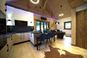 Interior - Cosy chalet & top-of-the-range comfort Sauna~Spa~Clim for Vosges and Alsace tours (Anould)