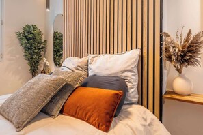 1 bedroom, iron/ironing board, WiFi, bed sheets - 20D-Renovated apartment walking distance to Paris (Montrouge)