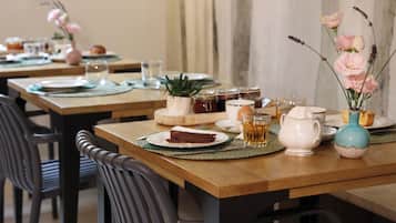 Daily buffet breakfast (EUR 15 per person)