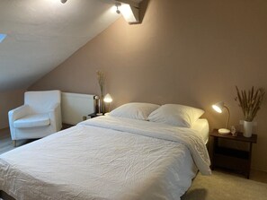 2 chambres, accès au Wi-Fi (inclus), literie fournie