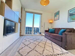 TV - T3 at Pla d'Adet 1700m for 6 pax, well-equipped comfort (Saint-Lary-Soulan)